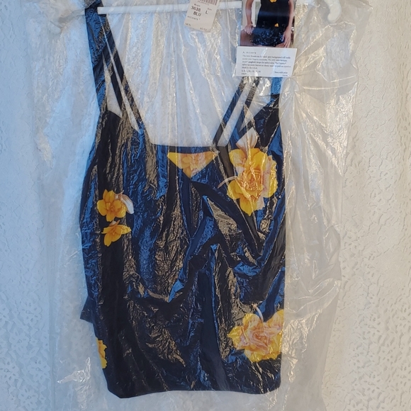 Petra Fashions cami, dark navy with bold yellow flowers spaghetti straps Large - Picture 8 of 10